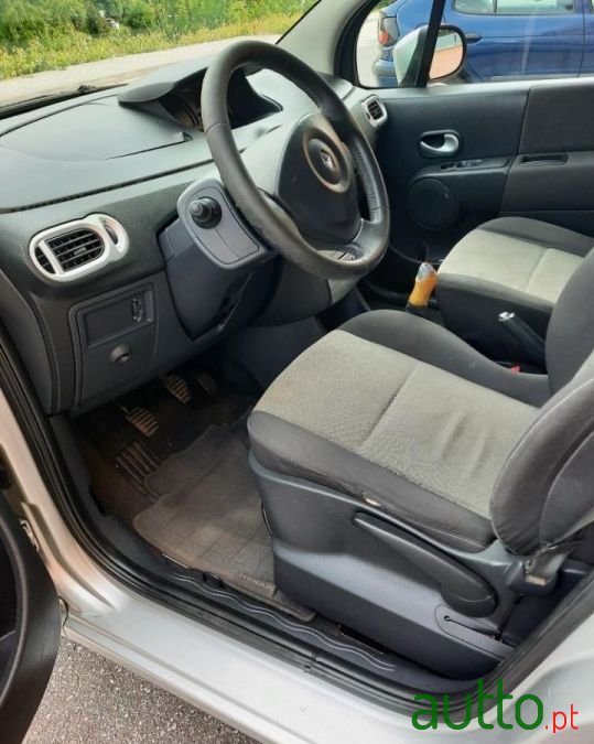 2008' Renault Modus photo #3