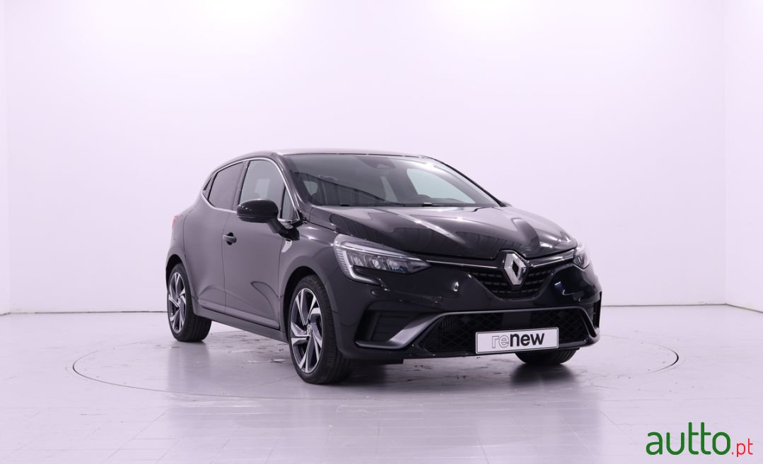 2022' Renault Clio photo #1