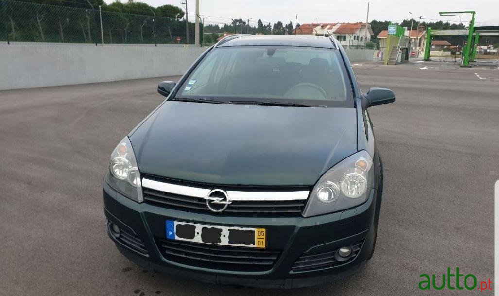 2005' Opel Astra Caravan photo #4