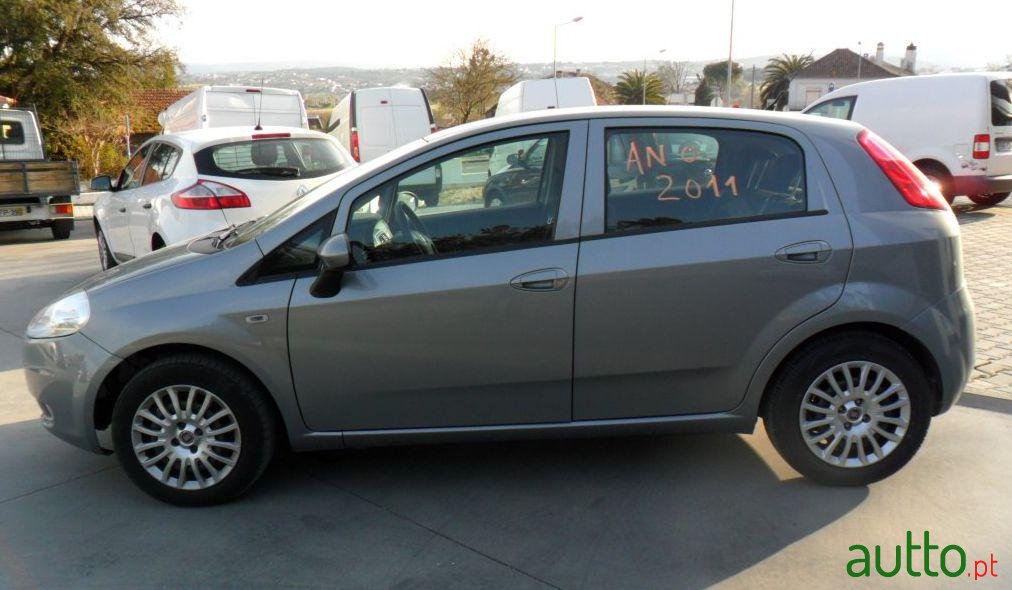 2011' Fiat Grande Punto 1.2 Free Start&Stop photo #1