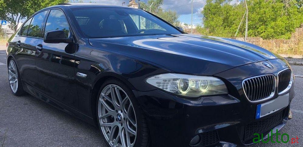 2011' BMW 535 photo #1