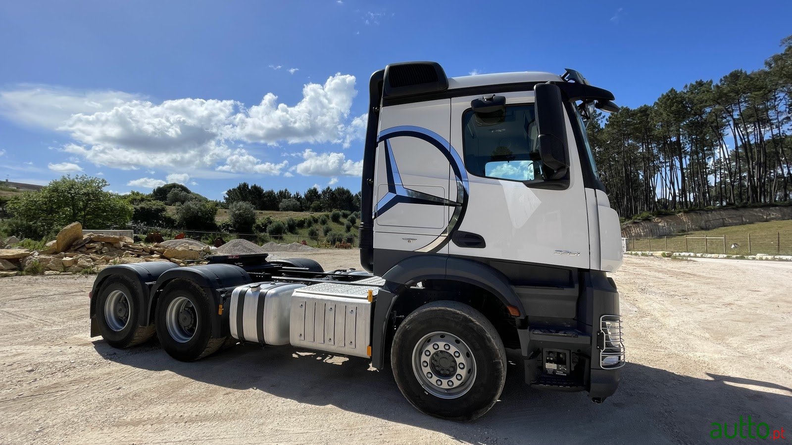 2016' Mercedes-Benz photo #2