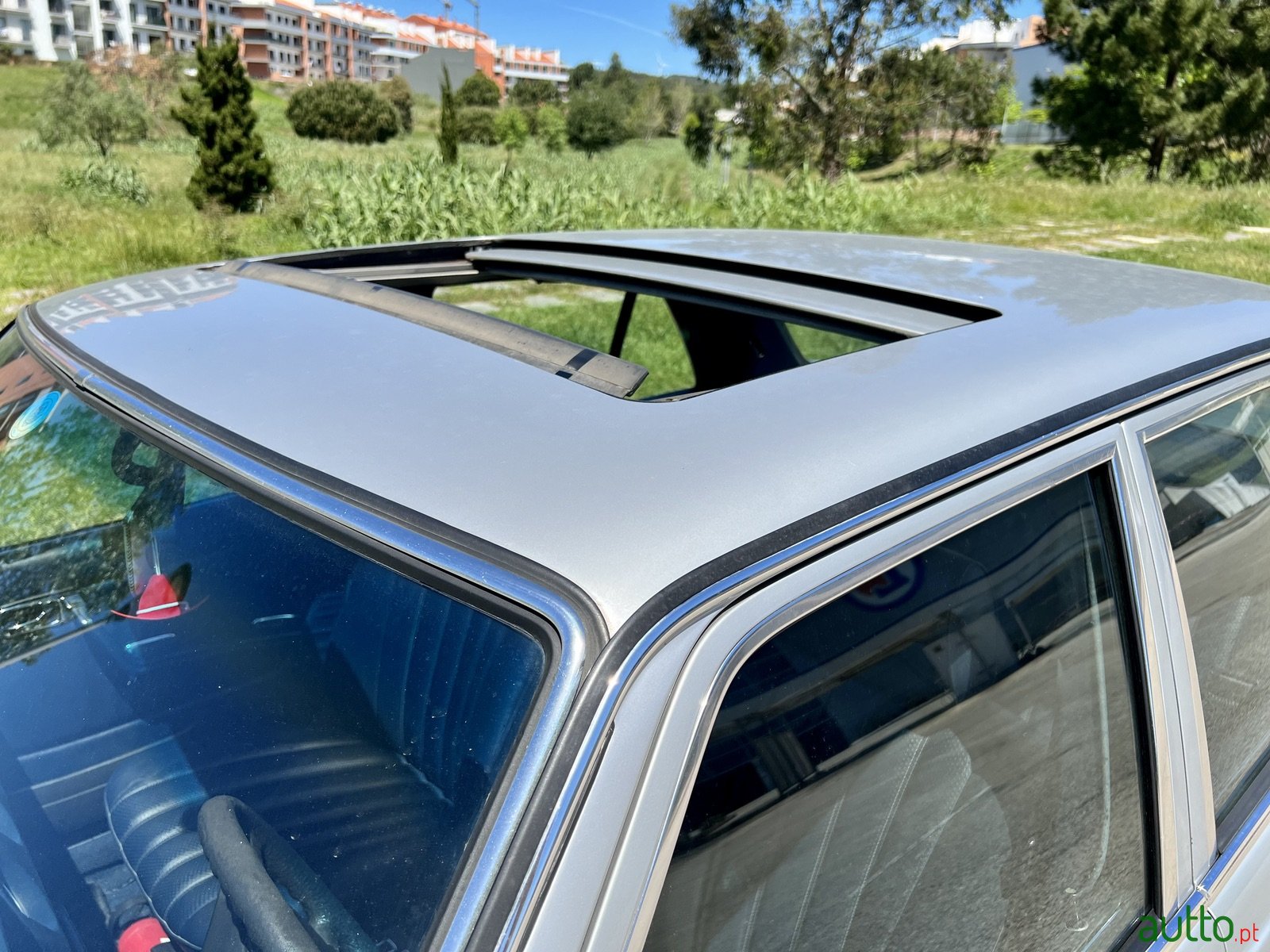 1981' Mercedes-Benz 300D photo #3