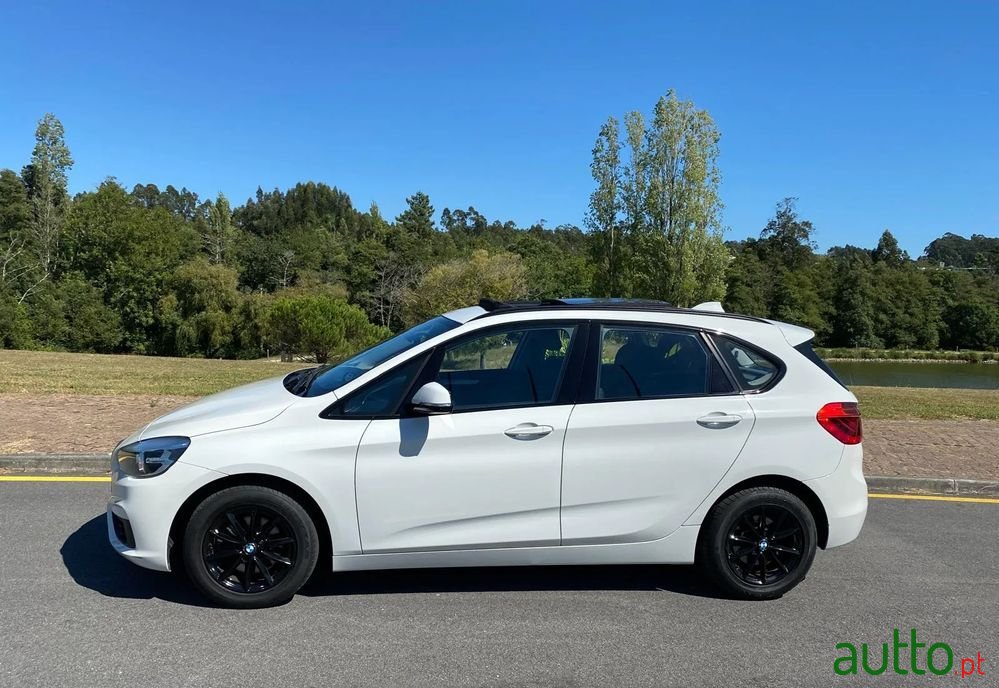 2015' BMW Série 2 D Advantage photo #2