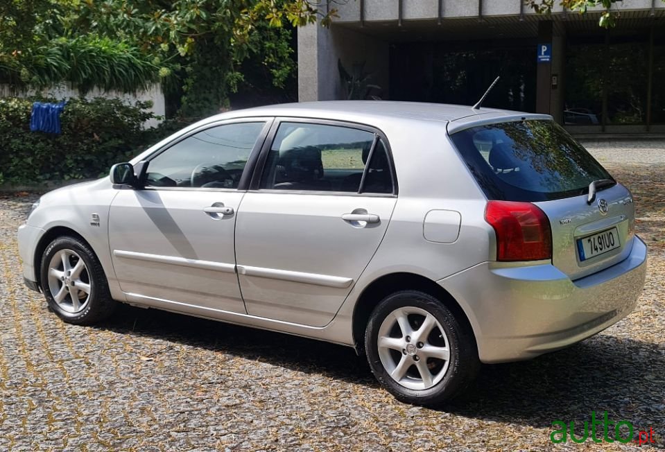 2003' Toyota Corolla photo #3