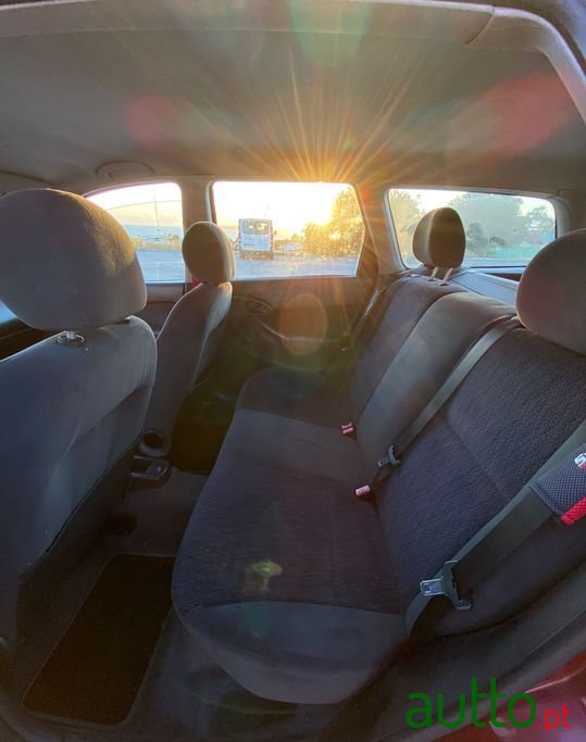 2001' Ford Focus photo #6