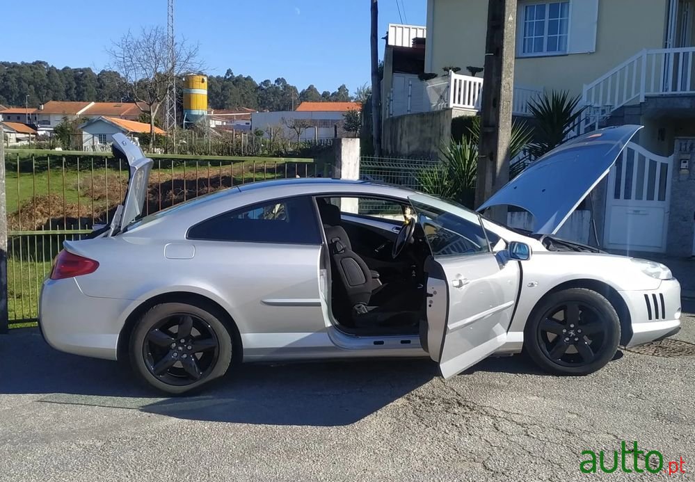 2008' Peugeot 407 Coupé photo #3