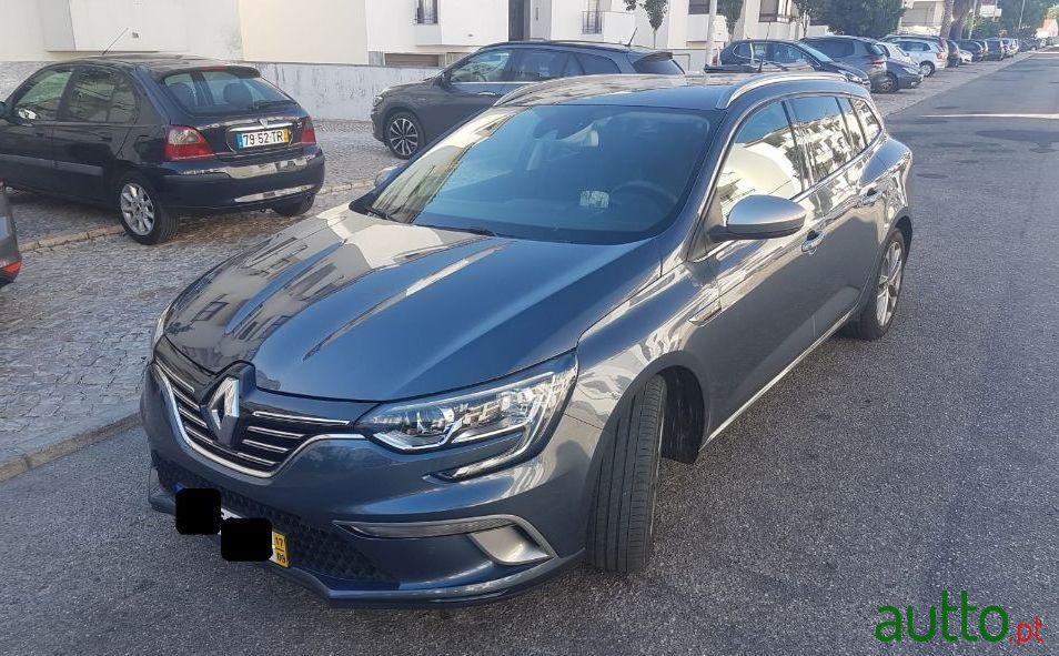 2017' Renault Megane Sport Tourer photo #1