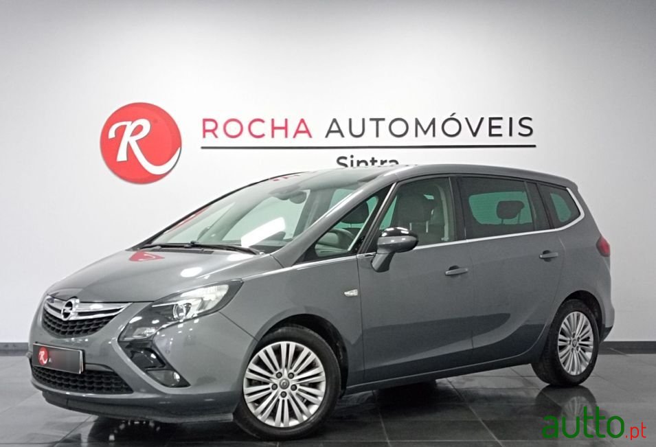 2016' Opel Zafira photo #1