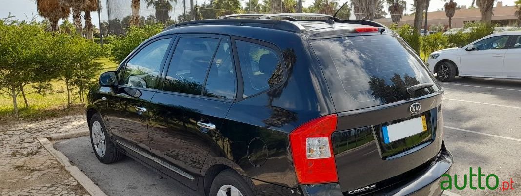 2008' Kia Carens photo #3