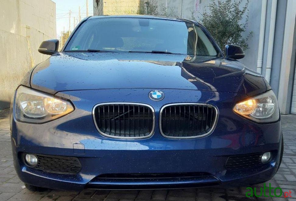 2012' BMW 116 Advantage photo #3