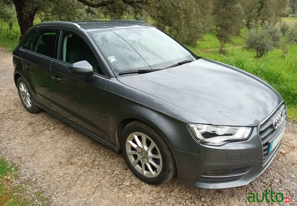 2014' Audi A3 Sportback photo #3