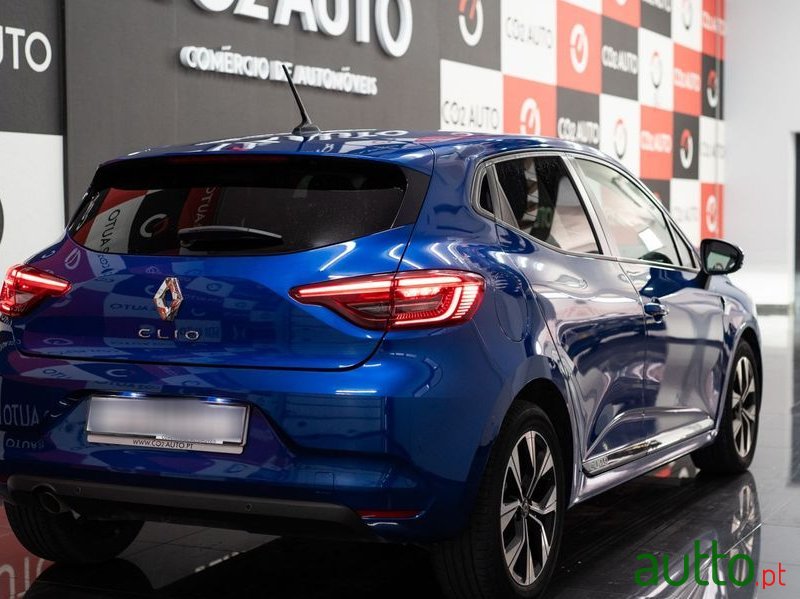 2021' Renault Clio photo #6