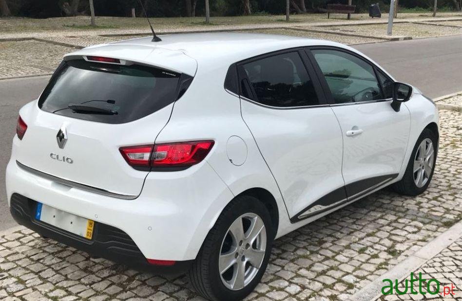 2015' Renault Clio 1.2 Turbo photo #1