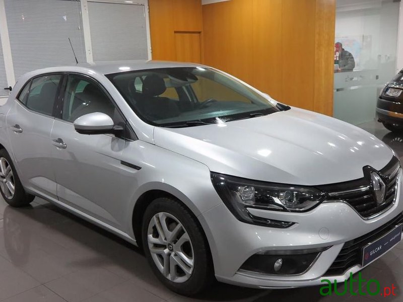 2018' Renault Megane photo #2