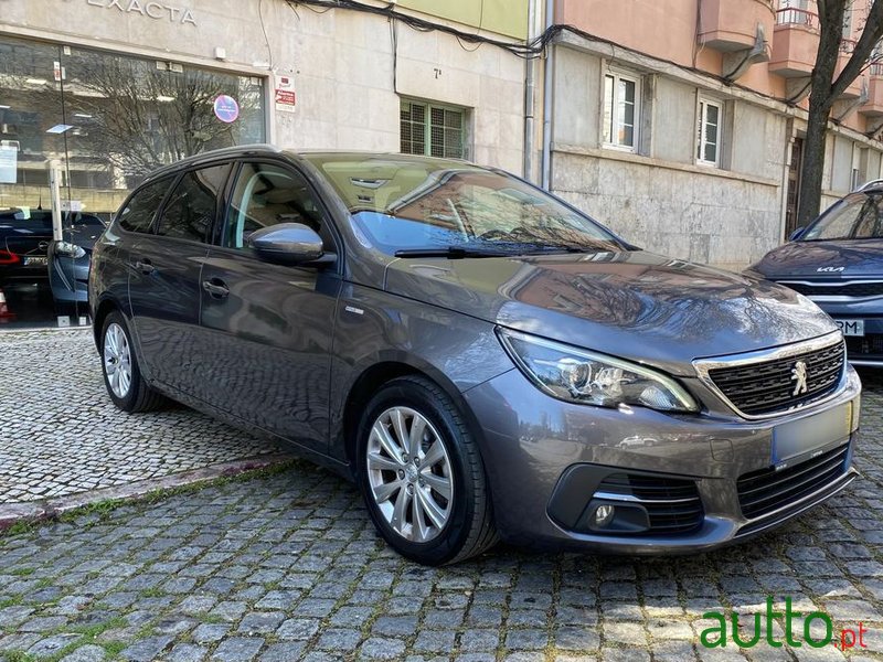 2019' Peugeot 308 Sw photo #6