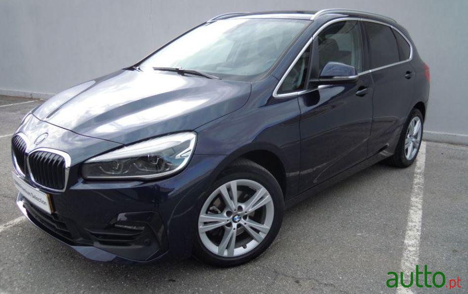 2019' BMW 216 Active Tourer photo #1