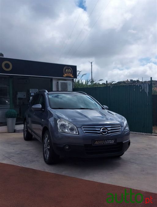 2009' Nissan Qashqai photo #1