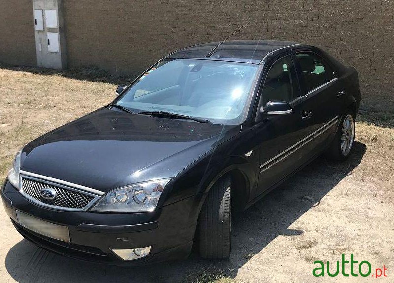 2004' Ford Mondeo photo #3