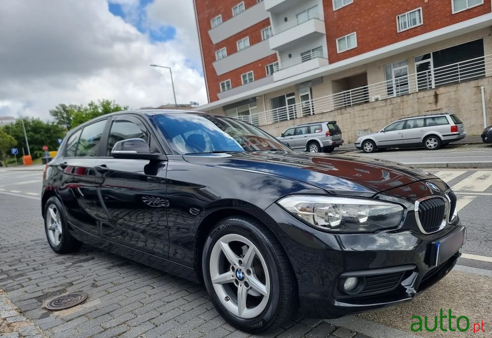 2015' BMW Série 1 D Edynamics Line Urban photo #5