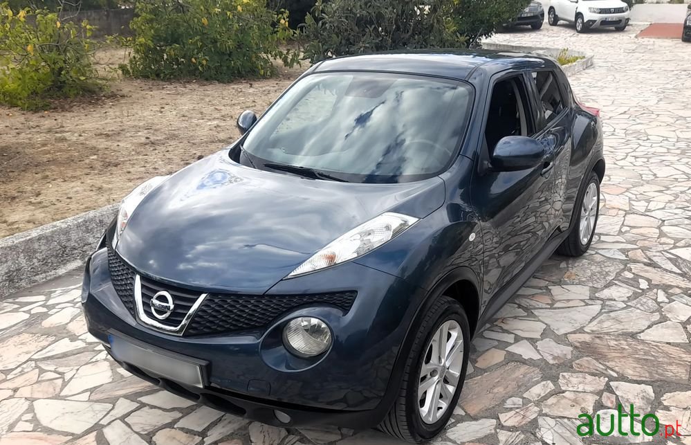 2011' Nissan Juke photo #1