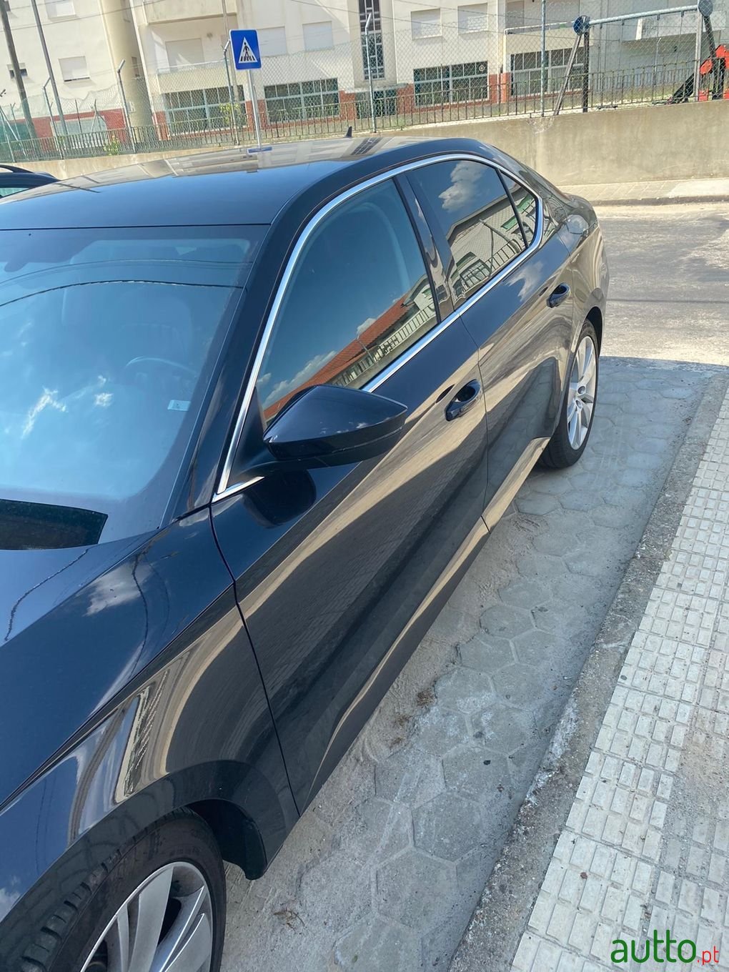 2017' Skoda Superb photo #3