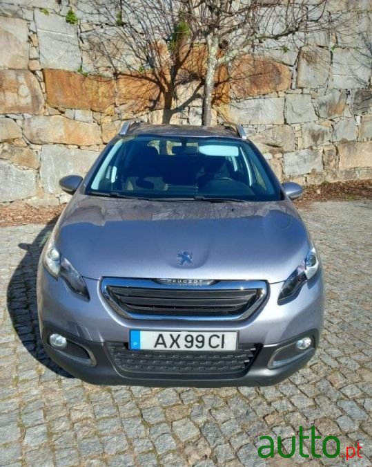 2014' Peugeot 2008 photo #1