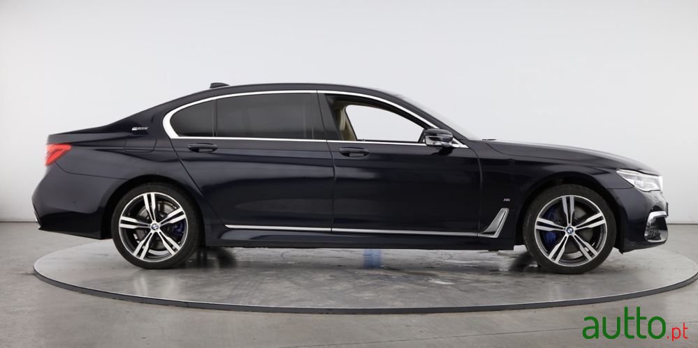 2018' BMW Série 7 photo #1