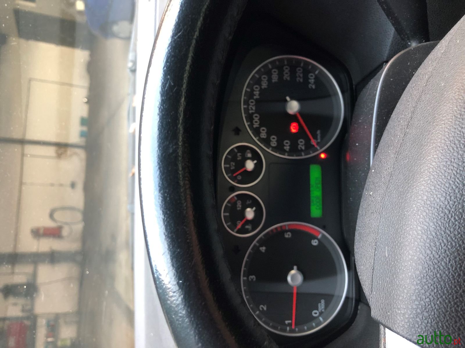 2005' Ford Focus photo #3