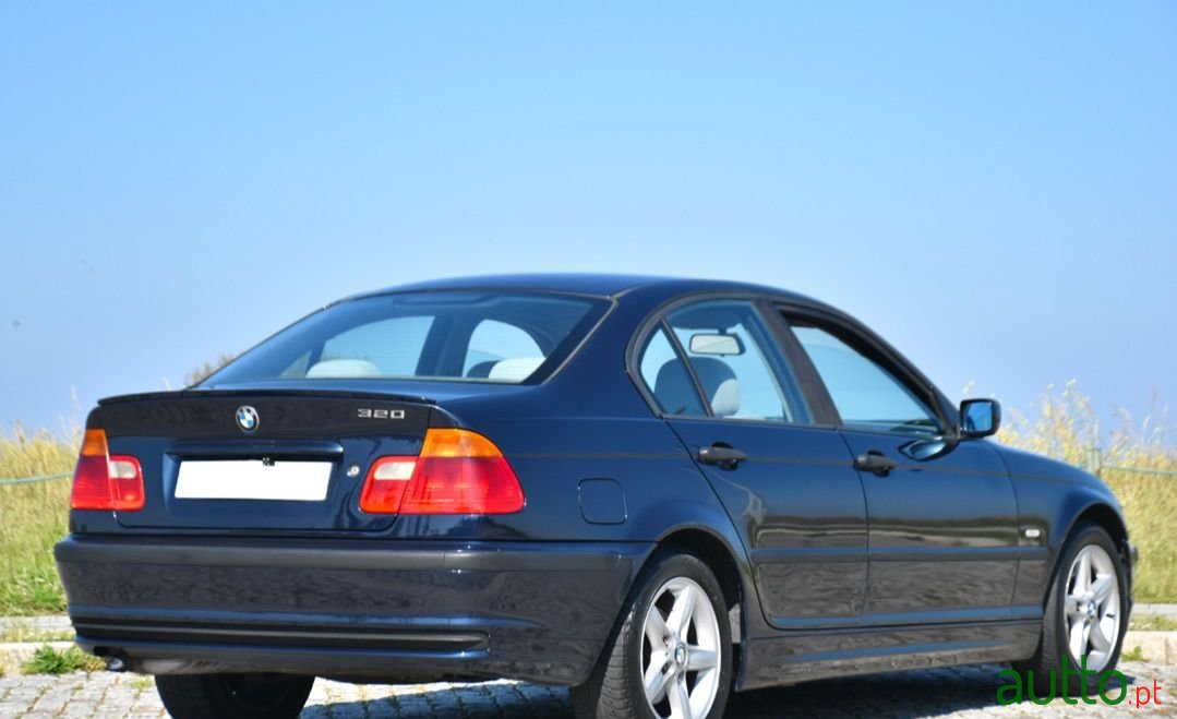 2000' BMW 320 photo #6