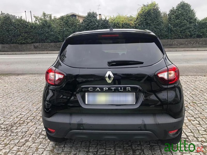 2019' Renault Captur photo #5