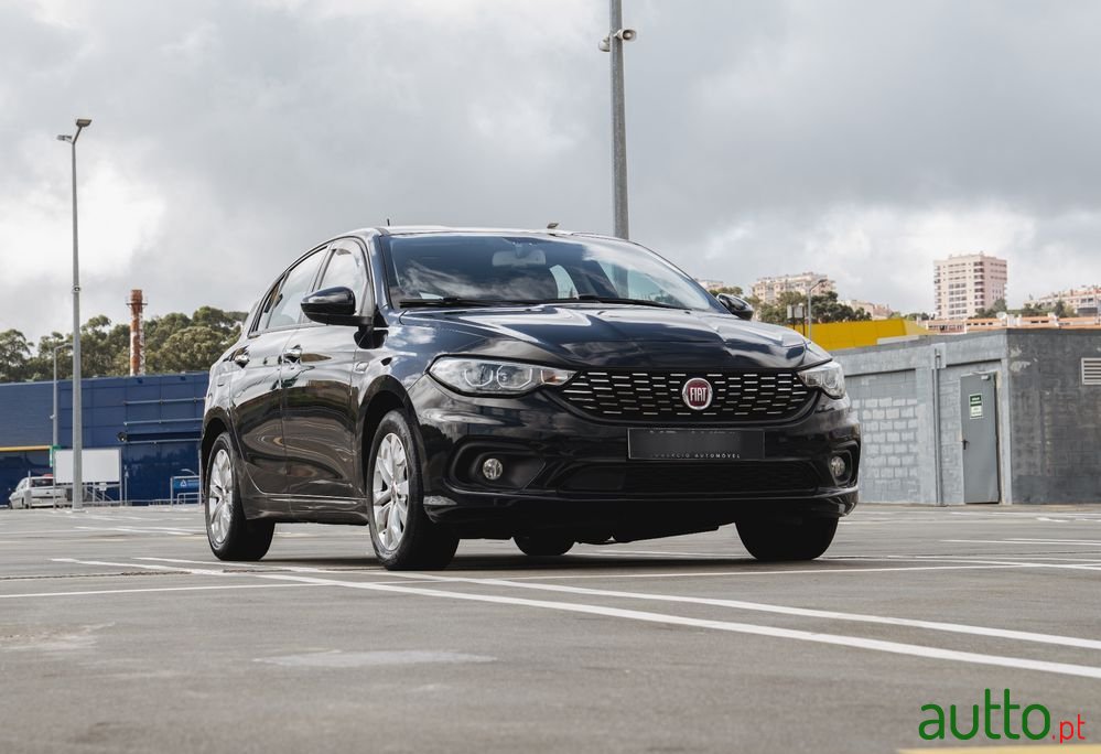 2019' Fiat Tipo photo #2