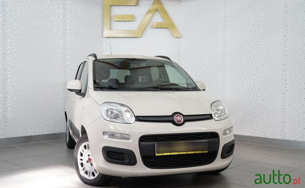 2012' Fiat Panda photo #1