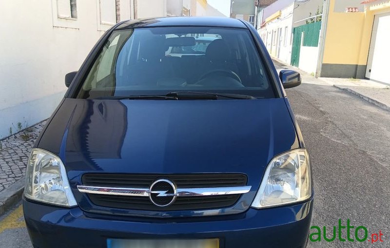 2004' Opel Meriva 1.6 Cosmo photo #2
