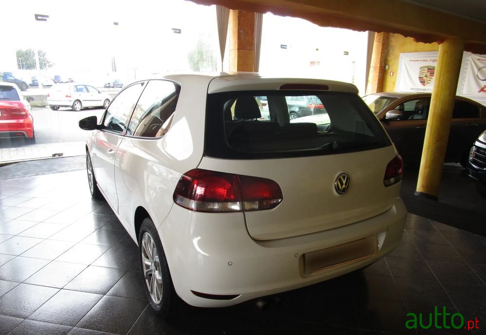 2012' Volkswagen Golf photo #6