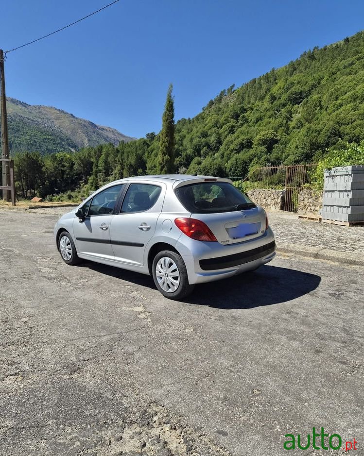 2006' Peugeot 207 photo #3