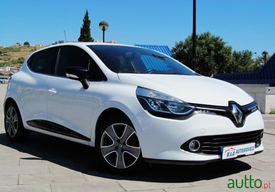 2016' Renault Clio photo #1