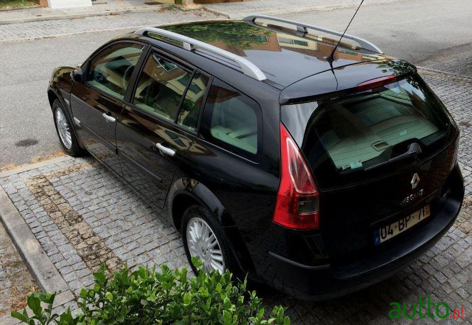 2006' Renault Megane Break photo #2