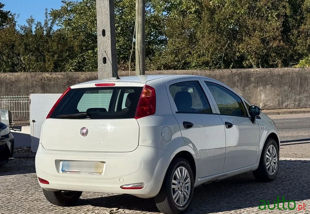 2018' Fiat Punto photo #3