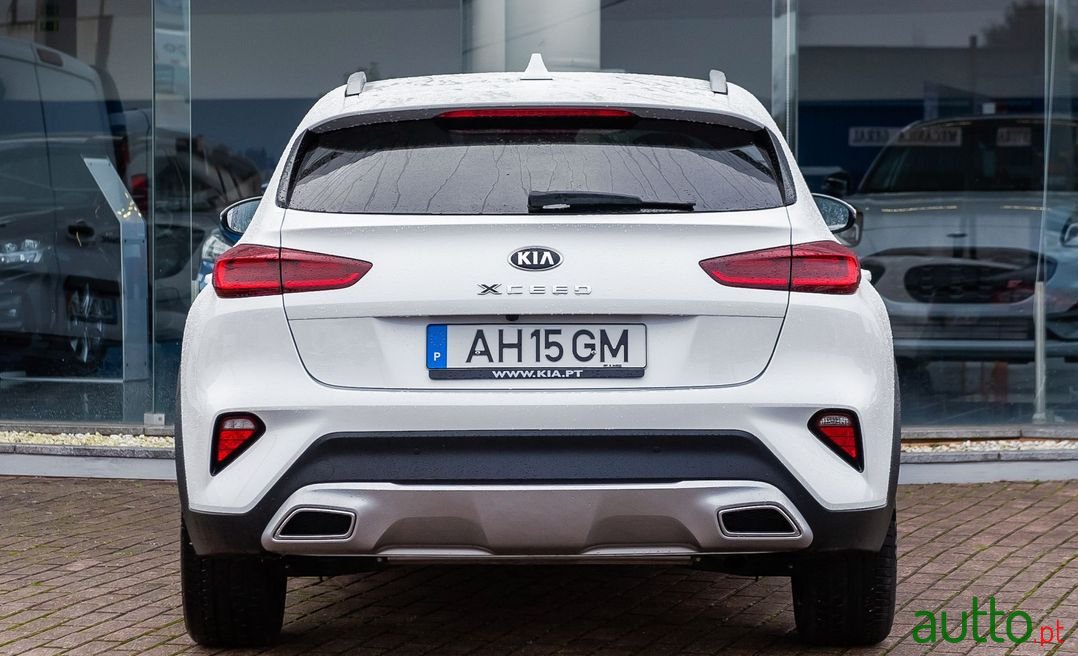 2021' Kia Xceed photo #6