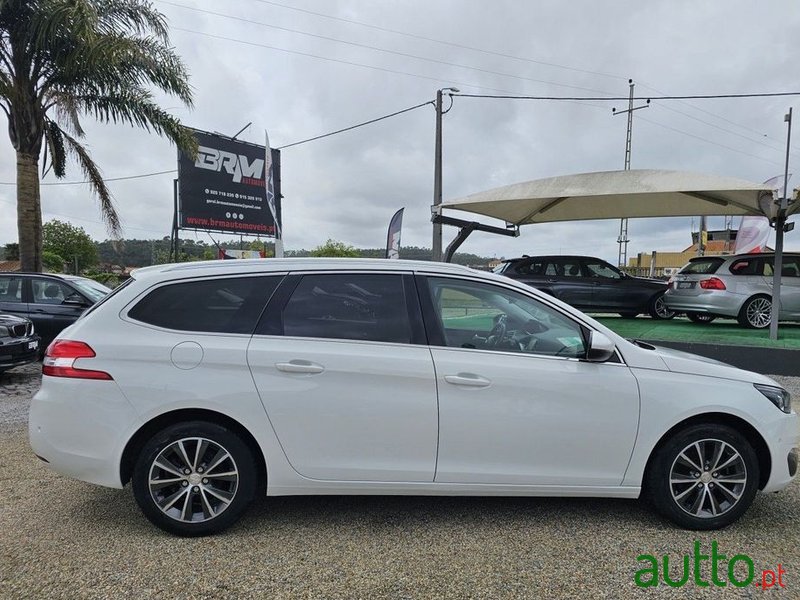 2017' Peugeot 308 Sw photo #4