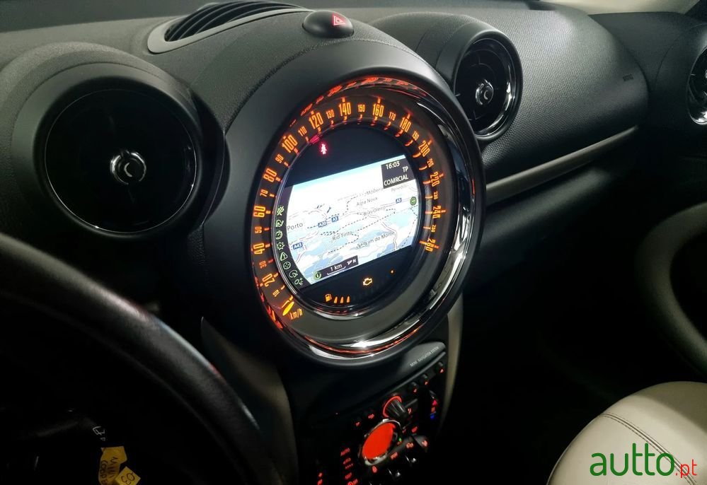 2016' MINI Countryman Cooper photo #4