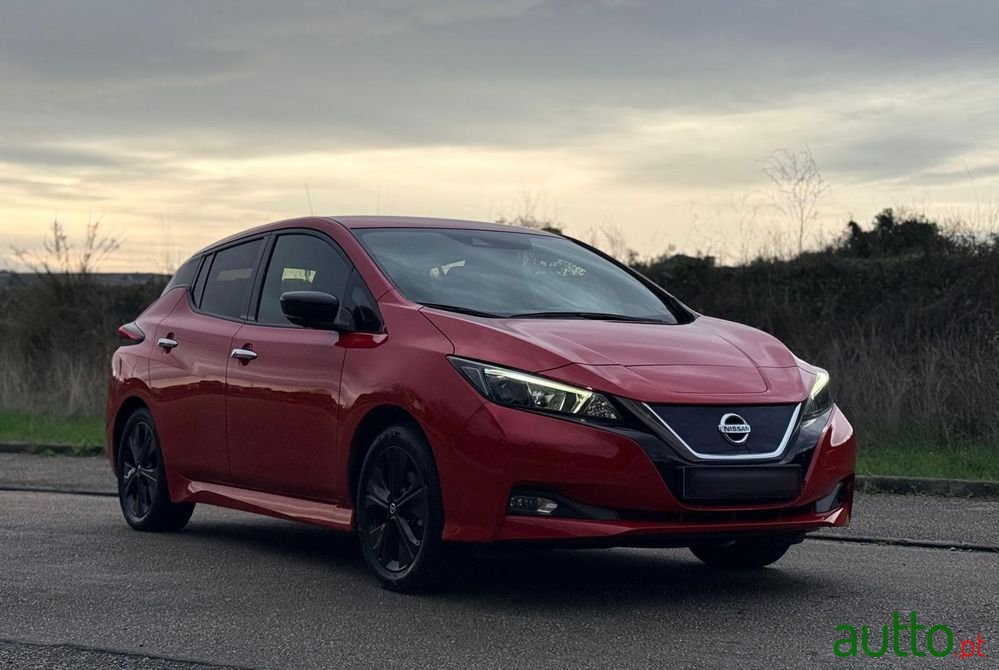 2019' Nissan Leaf Tekna photo #1