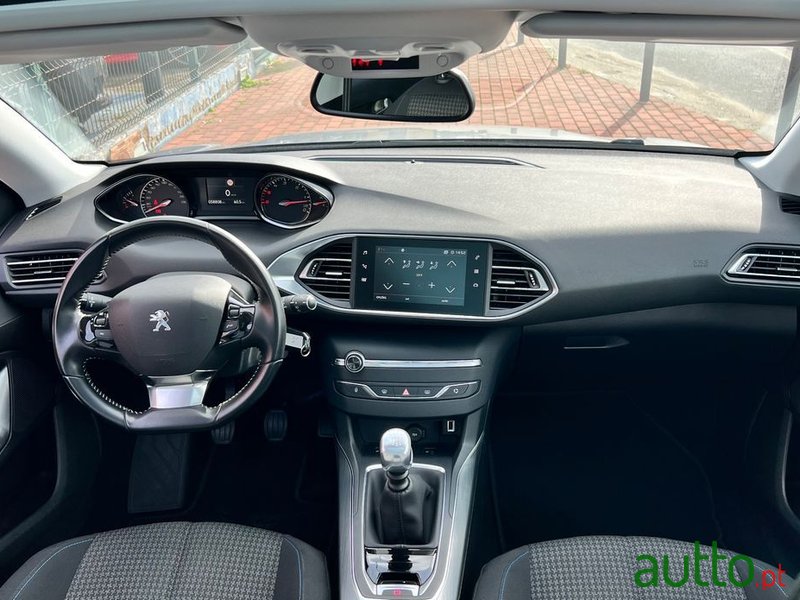 2019' Peugeot 308 Sw photo #5