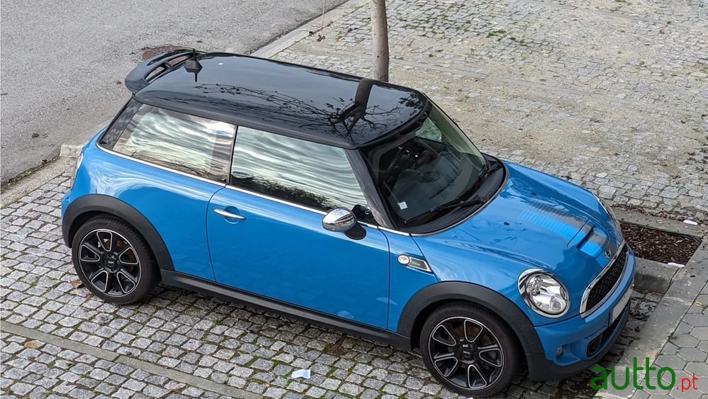 2013' MINI Cooper S Bayswater photo #1