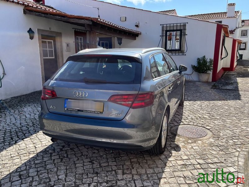 2013' Audi A3 Sportback photo #2