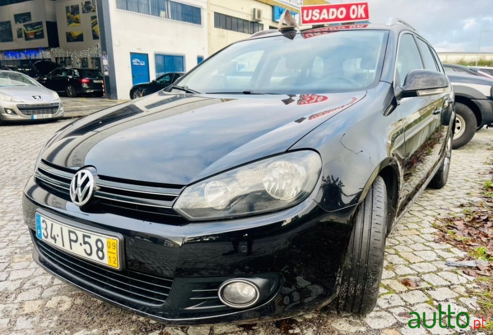 2009' Volkswagen Golf Variant photo #1