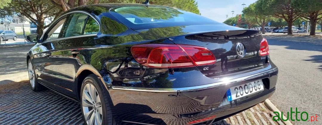 2013' Volkswagen photo #3