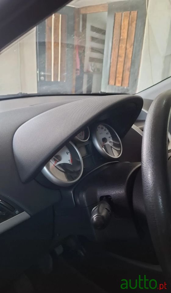 2007' Peugeot 207 1.4 16V Trendy photo #6