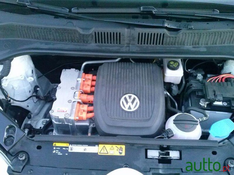 2013' Volkswagen E-Up photo #1